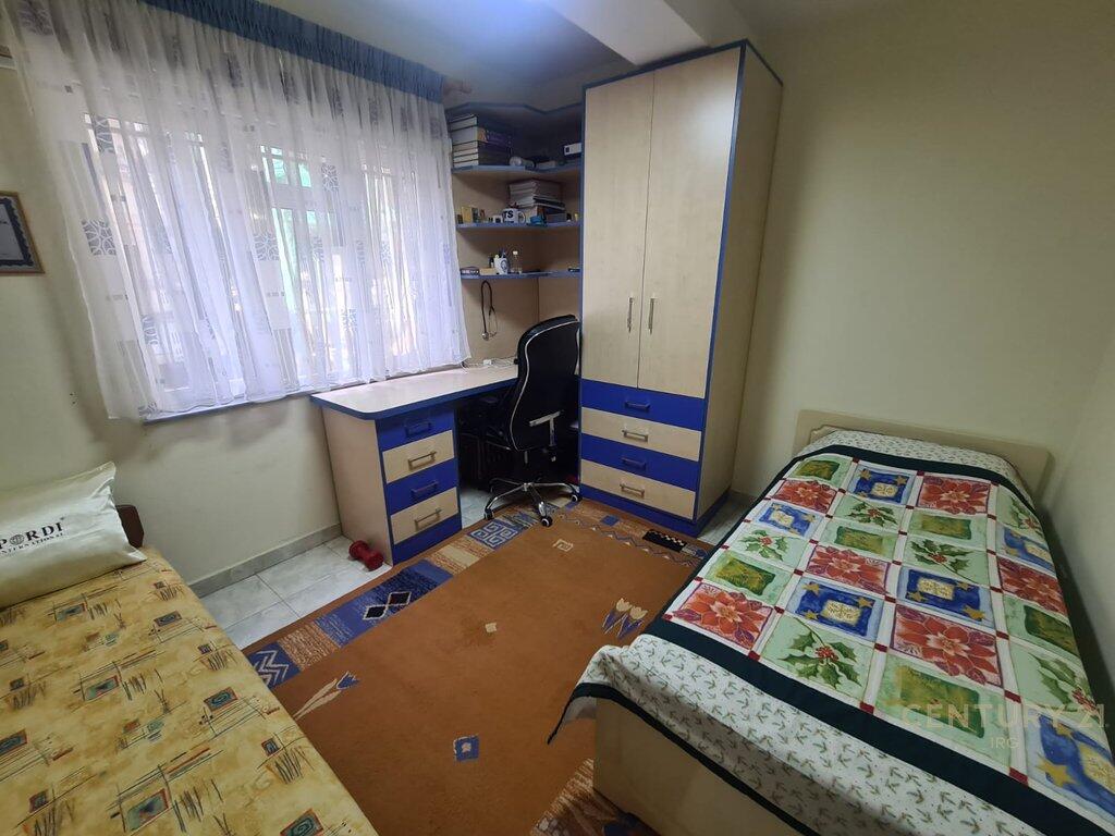 🏢 SHITET APARTAMENT 4+1+2 – PRANË STADIUMIT DINAMO