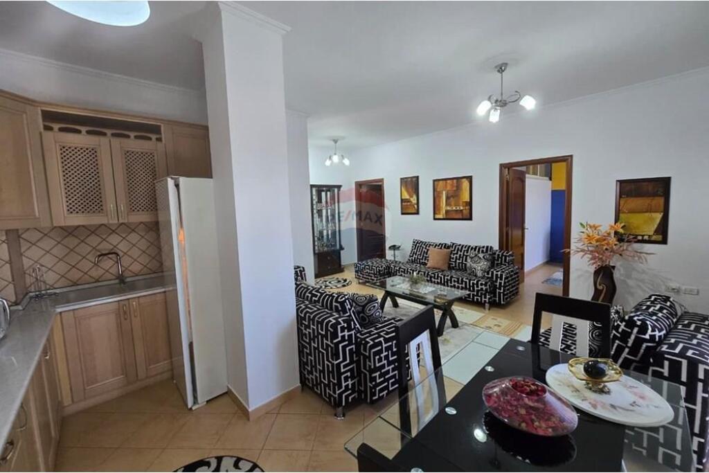 Apartament 2+1, Don Bosko