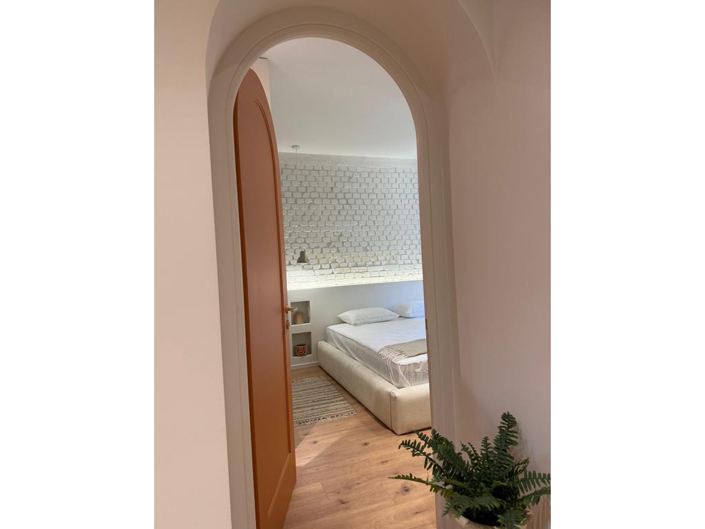 Apartament 2+1 për Qira – Myslym Shyr, Tiranë