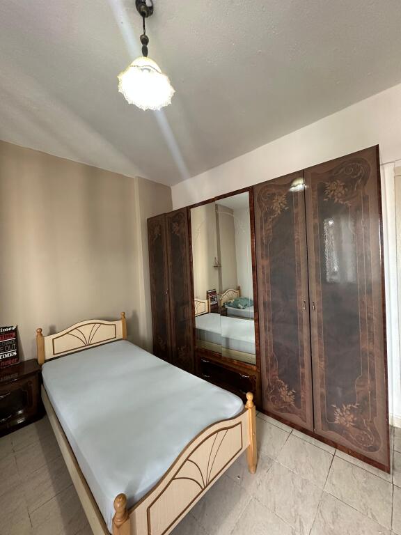 Jepet Me Qera Apartament 2+1+1 Ballkon