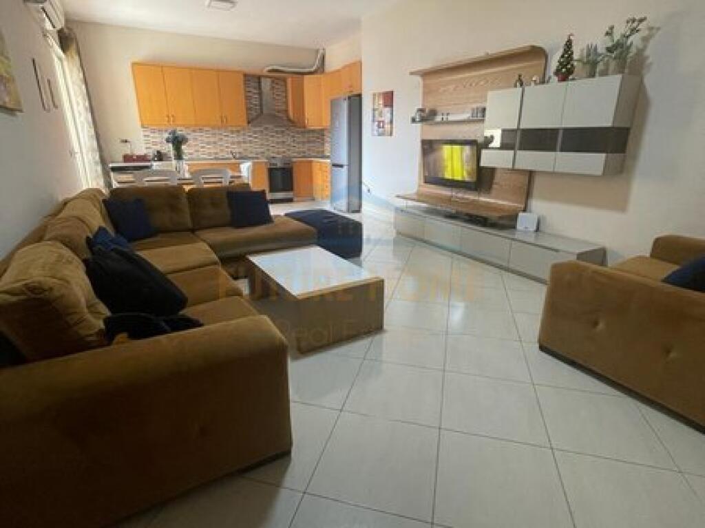 Shitet, Apartament 2+1+ Post Parkimi.Bulevardi Gjergj Fishta,Tirane
