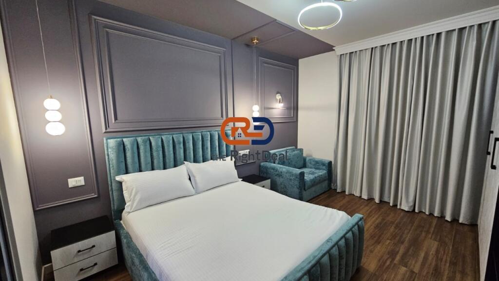Tek Komuna E Parisit, Shitet Super Apartament 2+1+2 Totalisht I Investuar !!