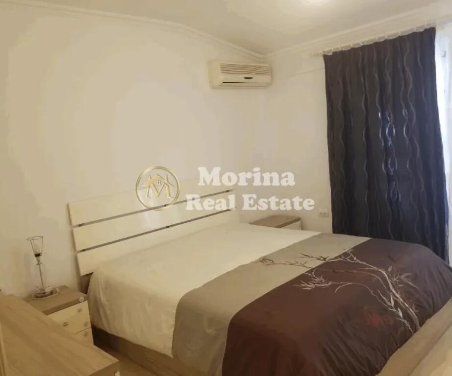 Affitto Appartamento 2+1, nel Bllok, 800 Euro/mese