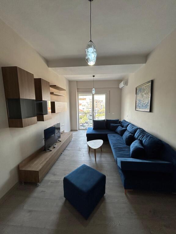 Apartament me qera