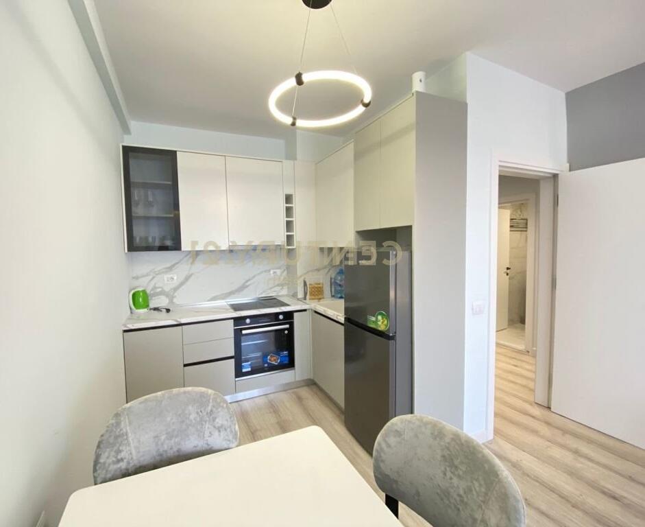 APARTAMENT 1+1 ME QIRA PRANE KESH TEK VASIL SHANTO