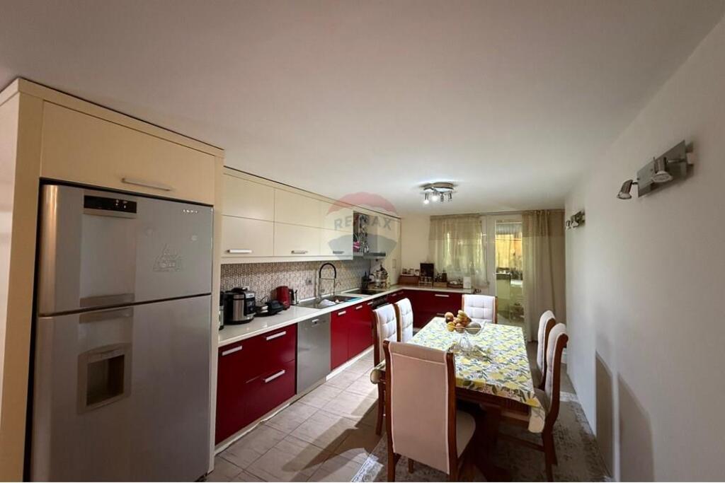 Appartamento 3+1+2 +posto auto Lago Secco !