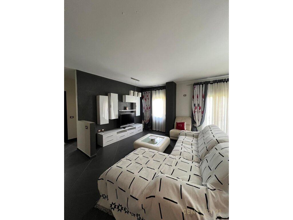 Apartament 2+1 me Qira në Fresku, Tirane 550 € /muaj