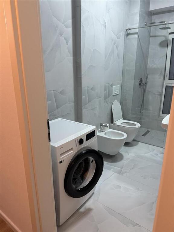 JEPET ME QIRA 1+1 Kompleksi Kaimi Ali Demi 500 mije leke