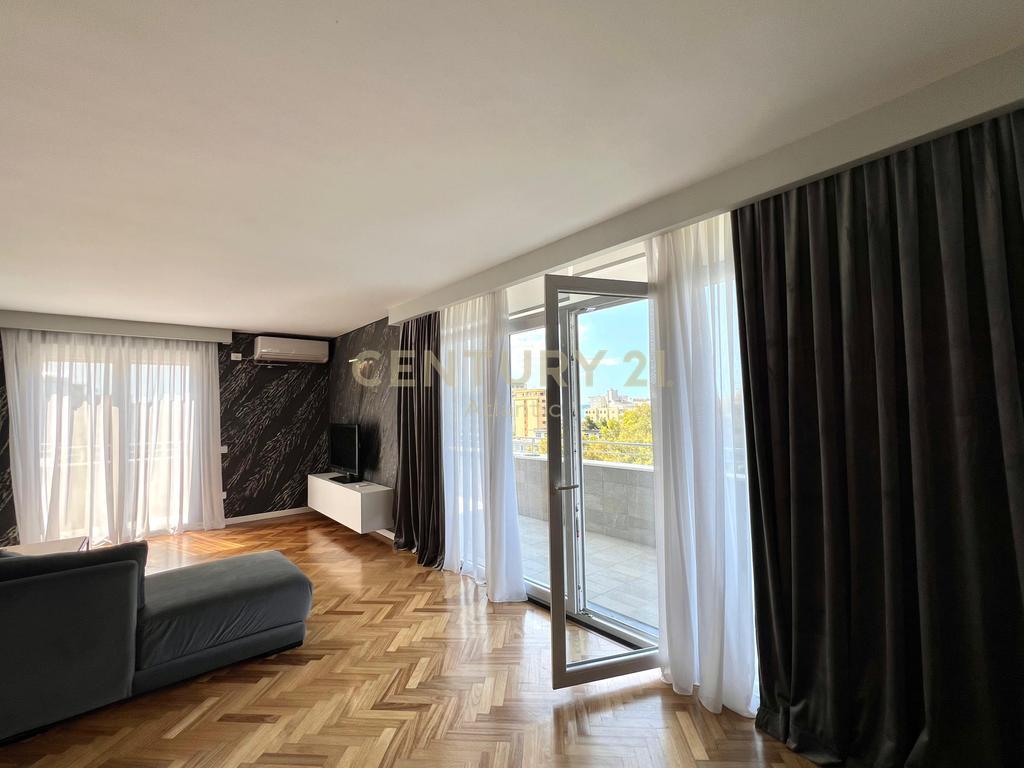 APARTAMENT LUXURY PER QERA NE PLAZH ILIRIA DURRES , 200M2 ! 1,000 € /Muaj