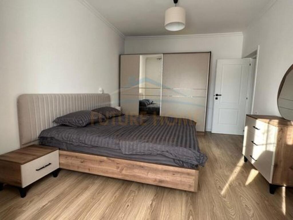 In vendita, Appartamento 1+1 Myslym Shyri, Tirana.