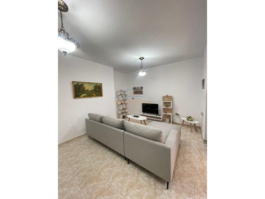 Rent, Apartment 1+1, Zogu i Zi, Tirana