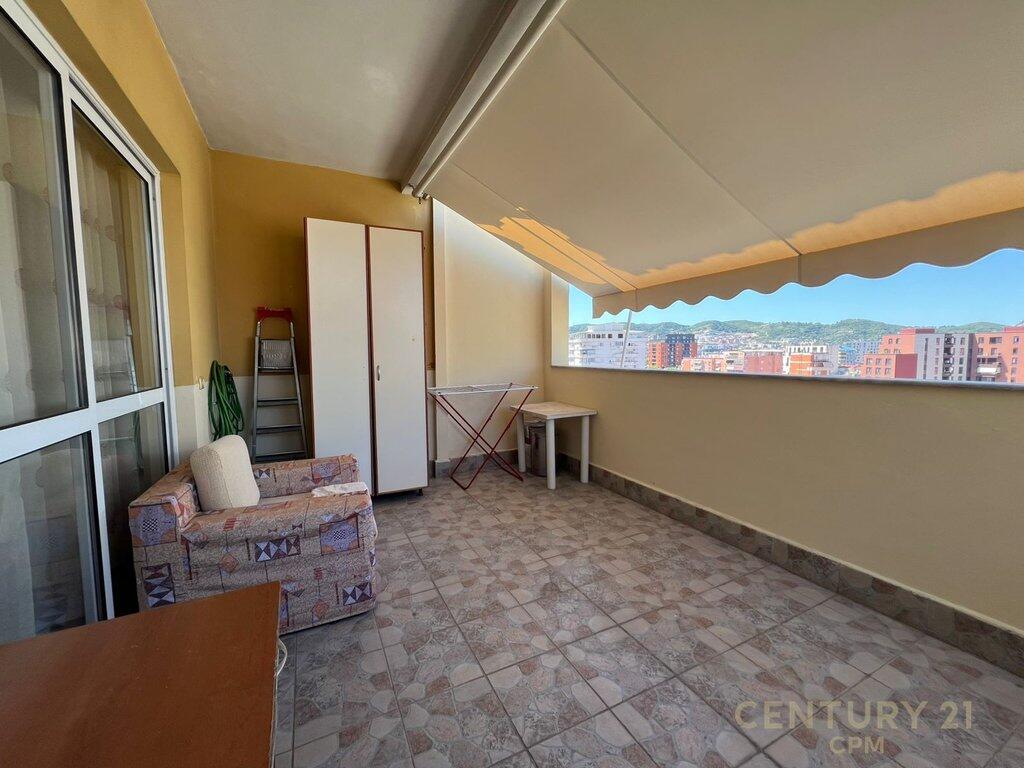 NE RRUGEN E KAVAJES JAPIM ME QIRA APARTAMENT 2+1+2!