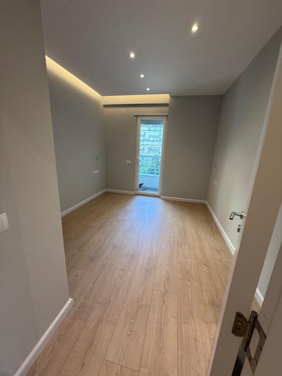 UFFICIO IN AFFITTO 125 M2 COMUNE DI PARIGI 1300 EURO