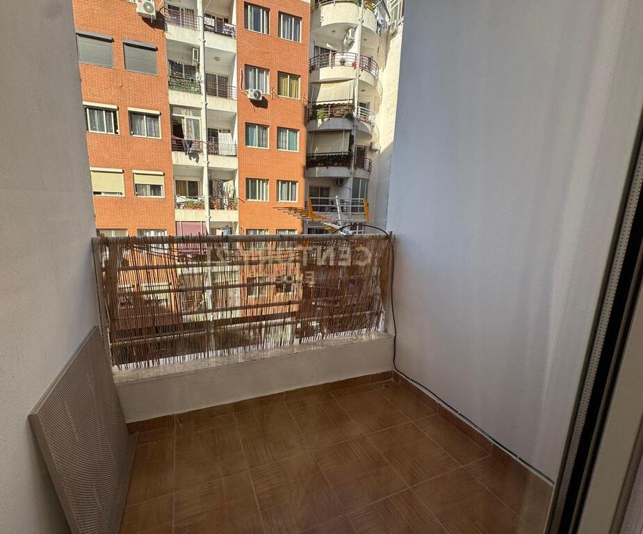 Apartament 1+1 Me Qira në Yzberish, Tiranë!