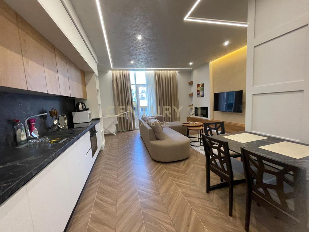 IN VENDITA APPARTAMENTO 2+1+36M2 VERANDA AL 27 -PIANO,VOLLGA DURRES !! 260,000 €