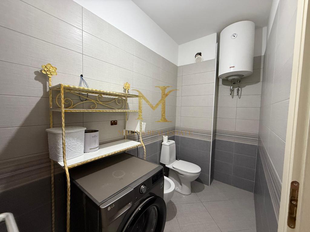 APPARTAMENTO 2+1 IN AFFITTO, VICINO AL CENTRO DI DURRËS !!