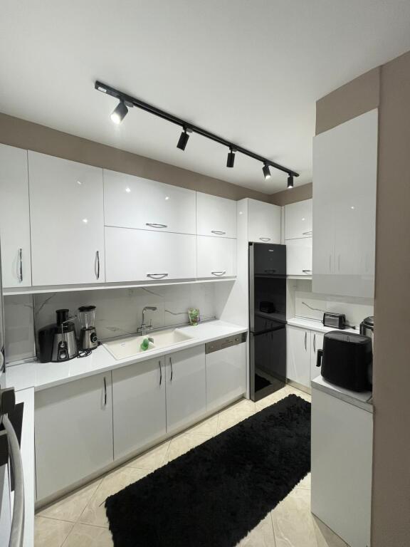 APPARTAMENTO IN VENDITA 2+1+2 BALCONI – ASTIR