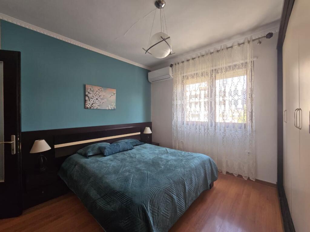 Apartament 2+1 per qira Prane Juridikut