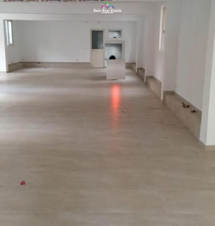 Dyqan/Zyre me Qera tek Rruga e Kavajes (ID BD21742) Tirane