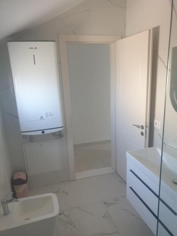 APARTAMENT 2+1. 350 EURO FRESK