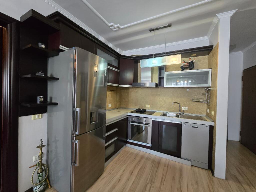 Apartament 2+1 per qira Prane Juridikut