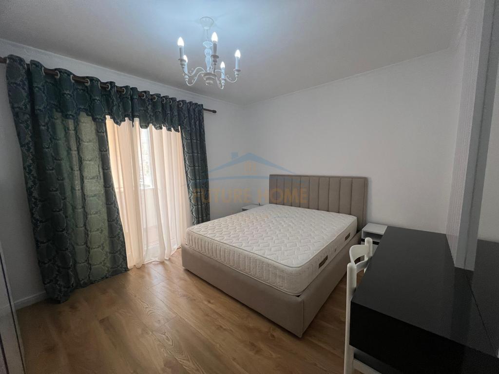 Qera, Apartament 3+1, Bukevardi Zogu i Pare, Tiranë.