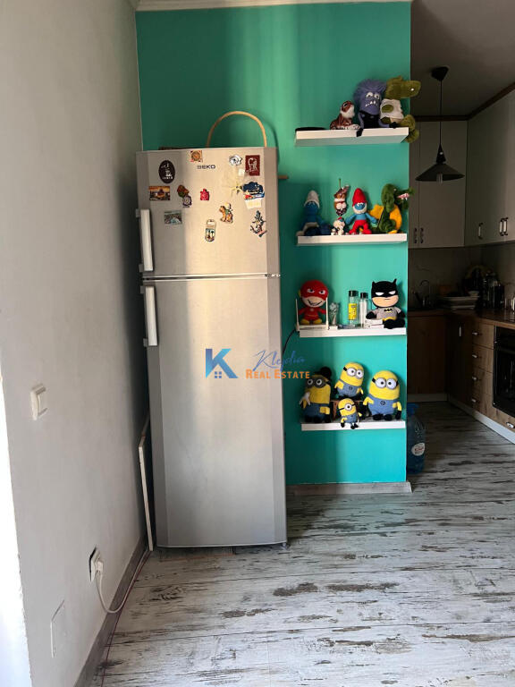 Appartamento 2+1 in affitto vicino a Komuna e Parisit, vicino a German Computers