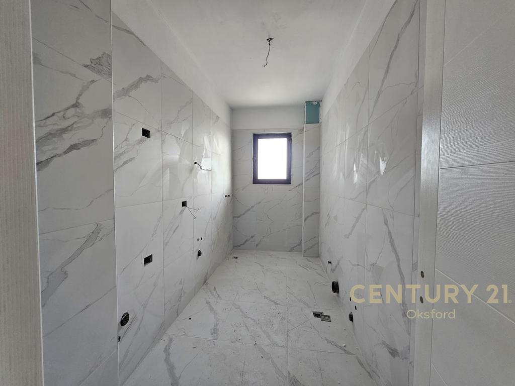 SHITET APARTAMENT 2+1 NE KAMEZ