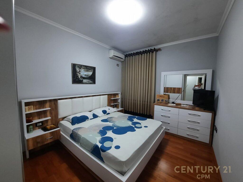 VENDIAMO DUPLEX 3+2 STRUTTURE CON CABEJ UNICO 190.000 €