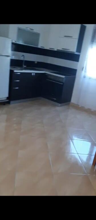 APPARTAMENTO 2+1. 40000 LEKE. VIA SIRI KODRA. HOTEL MERIDIAN