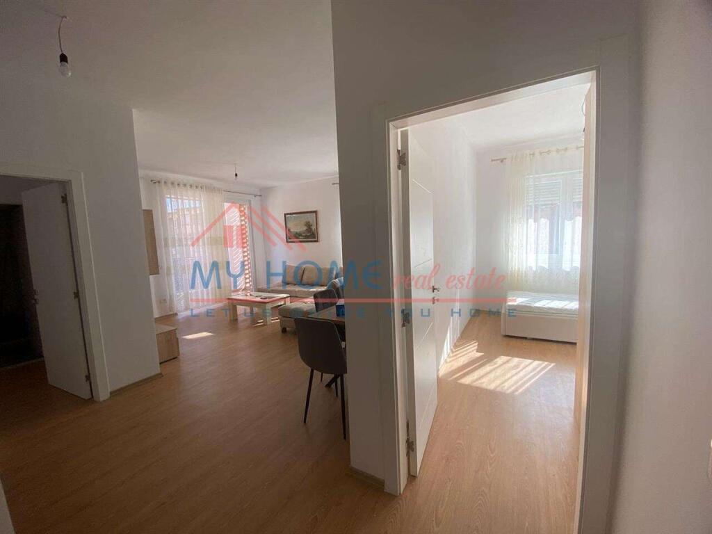 Apartament 2+1 per qira afer QSUT ne Tirane