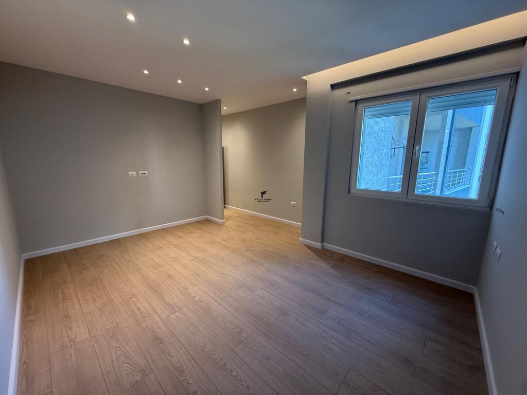 UFFICIO IN AFFITTO 125 M2 COMUNE DI PARIGI 1300 EURO