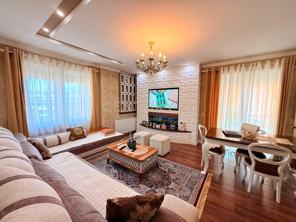 FOR RENT APARTMENT 2+1+2 + PARKING SPACE AT SIMA COM, UNAZA E RE!