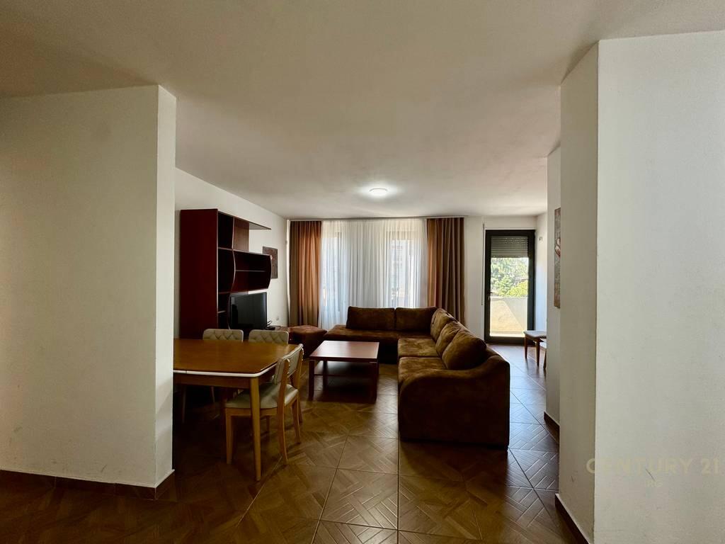 APARTAMENT 2+1+2+2 BALLKONE I MOBILUAR PRANE BLLOKUT TE AMBASADAVE