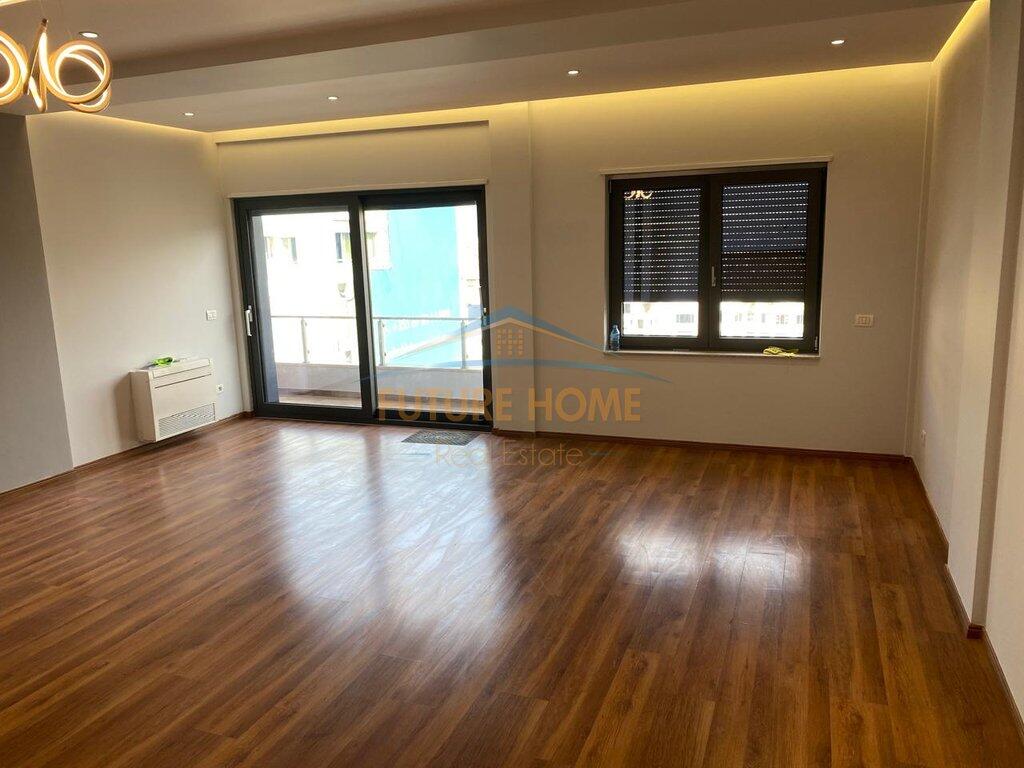 For sale, Apartment 3+1+2, Tirana Ring Center, Zogu i Zi, Tirane