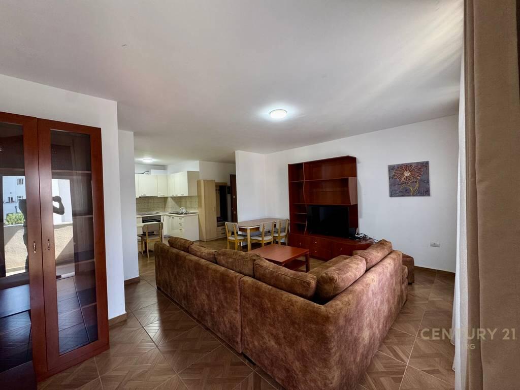 APARTAMENT 2+1+2+2 BALLKONE I MOBILUAR PRANE BLLOKUT TE AMBASADAVE