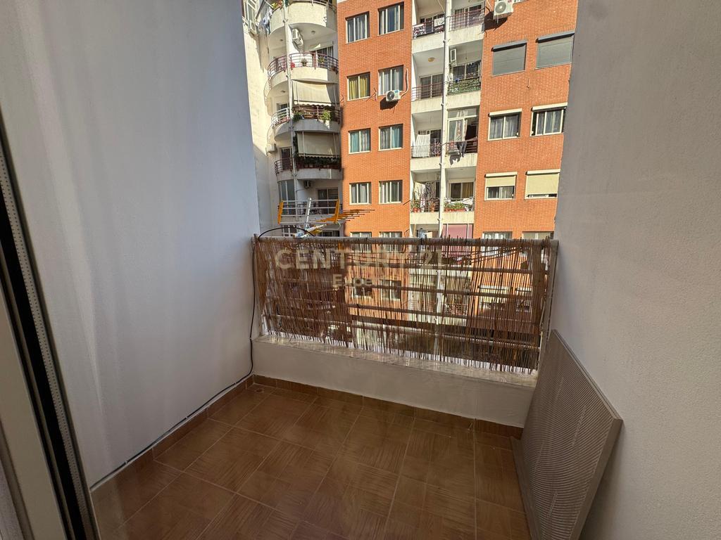 Apartament 1+1 Me Qira në Yzberish, Tiranë!
