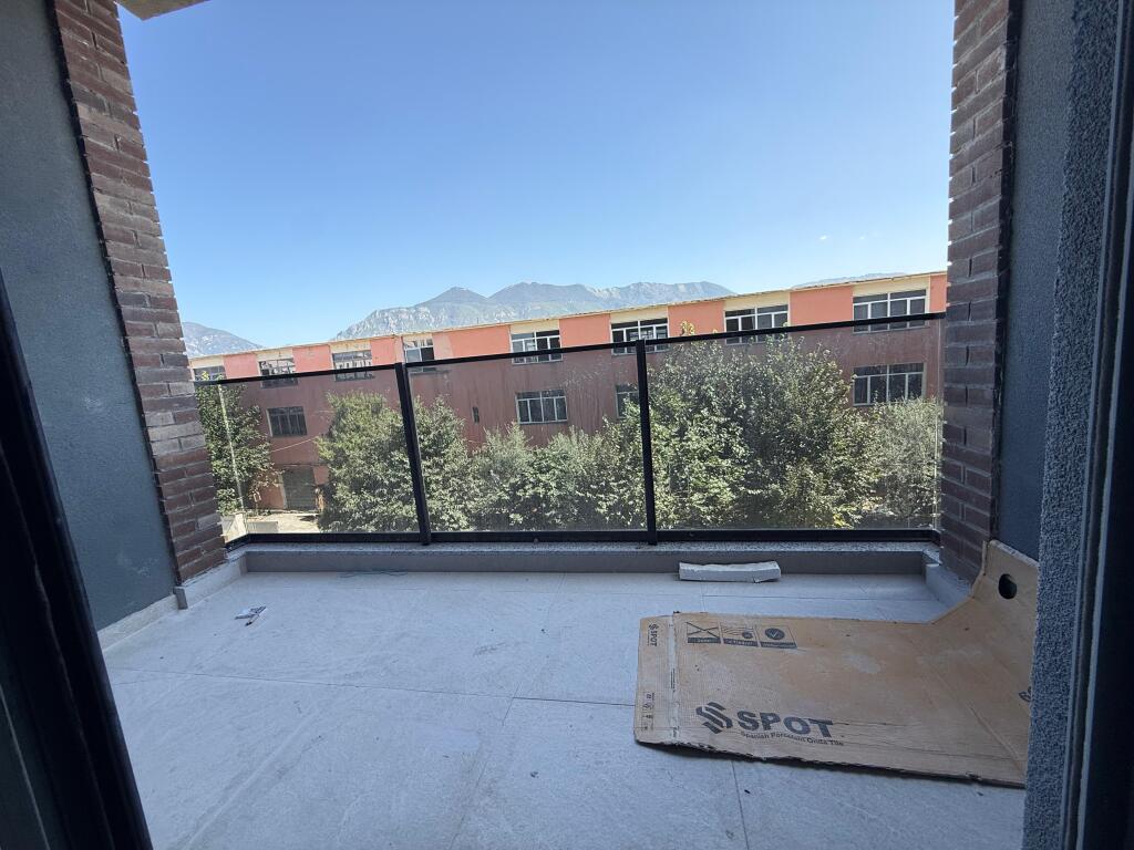 📣 Shitet apartament 2+1+2 📍 Rruga 5 Maji, Tiranë – zonë shumë e kërkuar 🏙️ 💶 Çmimi: 150.000 €, i pa diskutueshem