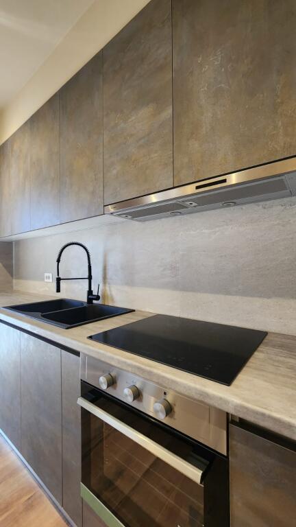 Apartament 2+1+ post me qira tek Kompleksi Delijorgji!