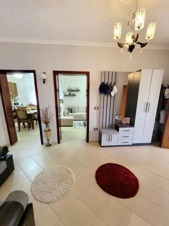 ✨🏡 Casa privata in vendita in una zona tranquilla, allo stesso tempo con accesso alle migliori zone di Kavaje🌿