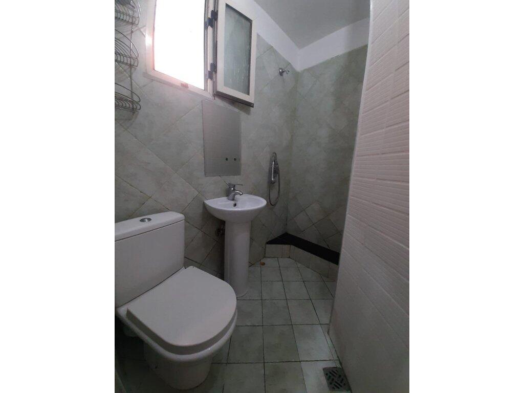 Monolocale in affitto a Frigoriferi, Tirana - Disponibile dal 28 settembre 350 € /mese