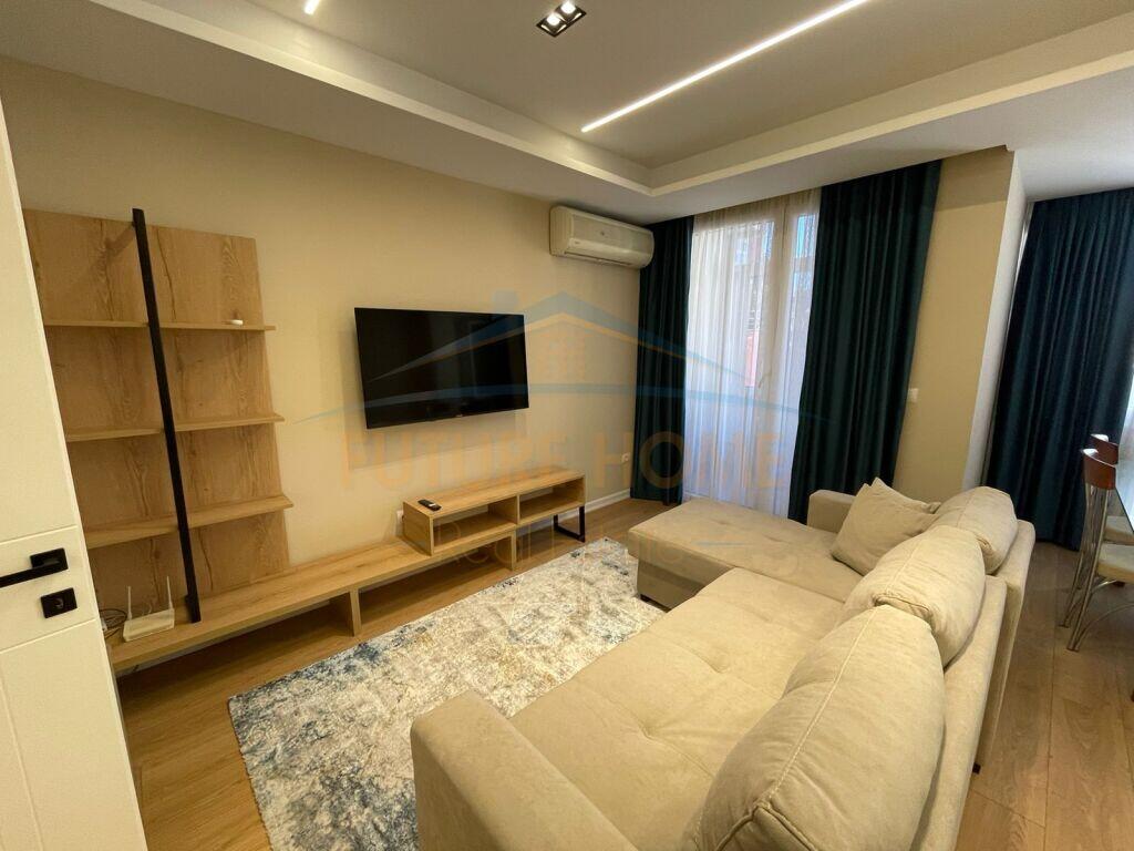 jepet me qera apartament 2+1+Ballkon Kati 5,  (Materniteti i ri)