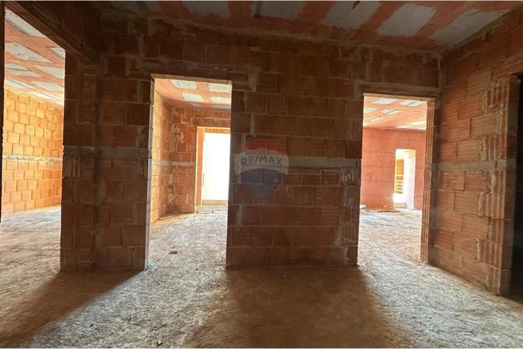 SHITET APARTAMENT 2+1+2, NE ALI DEM