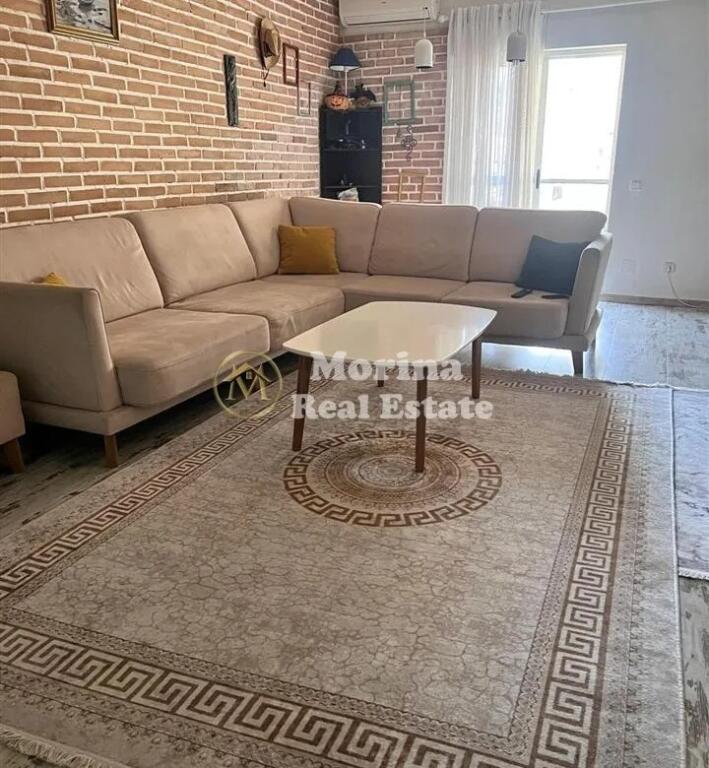 Qera, Apartament 2+1, Komuna e Parisit, 660 euro/muaj.