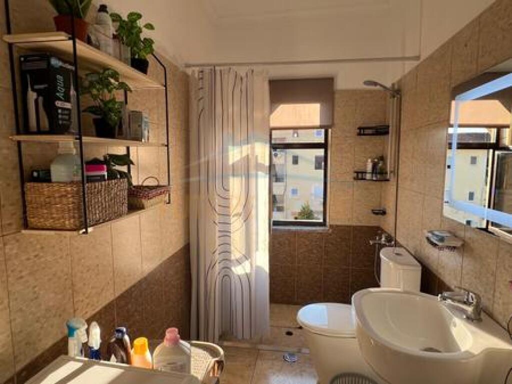 In vendita, Appartamento 1+1 Myslym Shyri, Tirana.