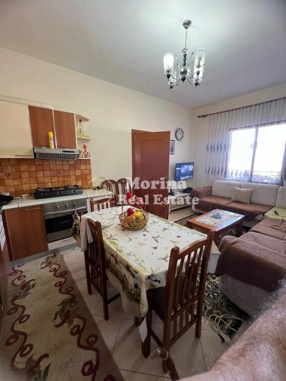 Villa su due piani in vendita, a Selite, 260000 Euro