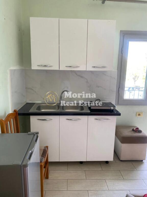Affitto, Ingresso privato 1+1, Via Myslym Keta, 300 euro/mese