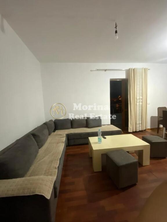 Affitto Ingresso Privato 2+1+2, Via 5 Maji, 550 Euro (Trattabile)