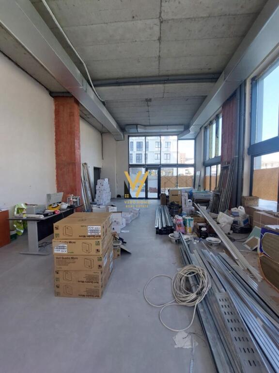 SHOP FOR SALE 111 M2 IN DON BOSKO 430,000 EURO