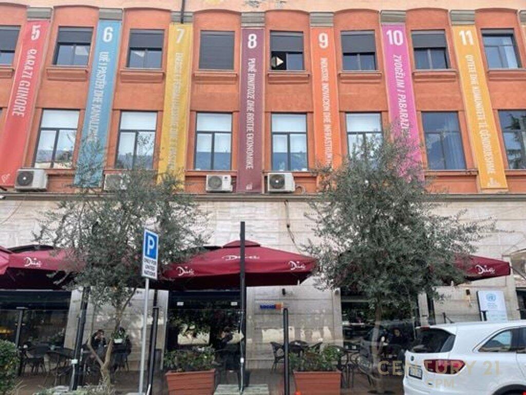 Office space for rent at the Embassy Block